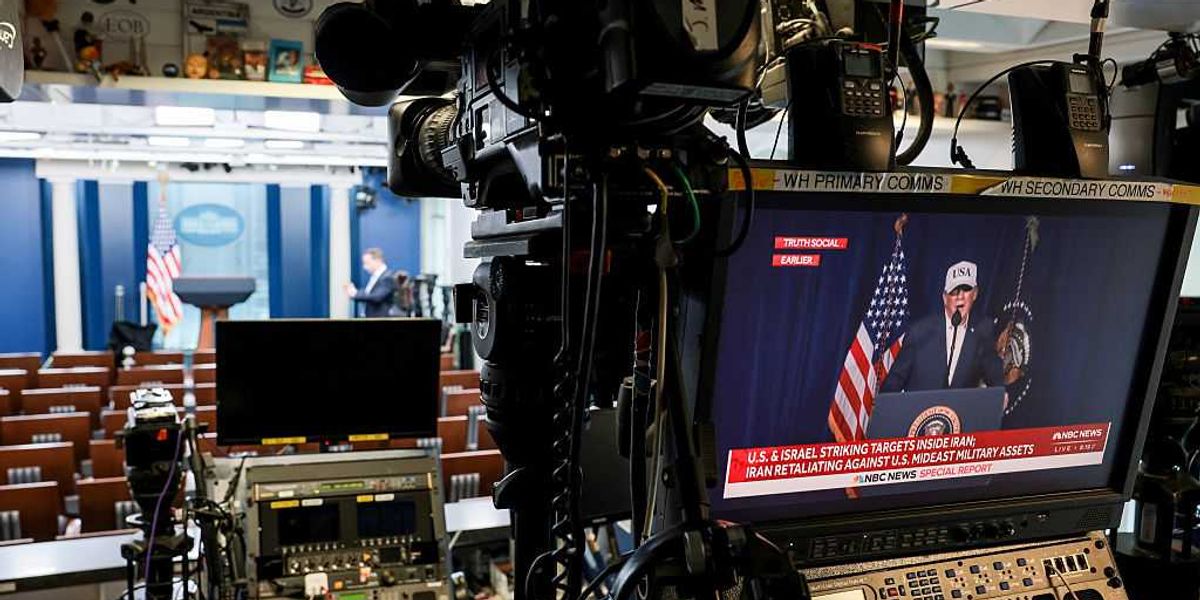 Ketika Seorang Presiden Mengancam Peradaban, Diam Menjadi Persetujuan