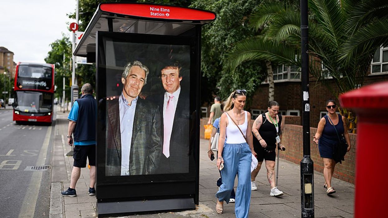 Shifting the Spotlight: Trump’s Epstein Strategy Echoes His 2016 Playbook