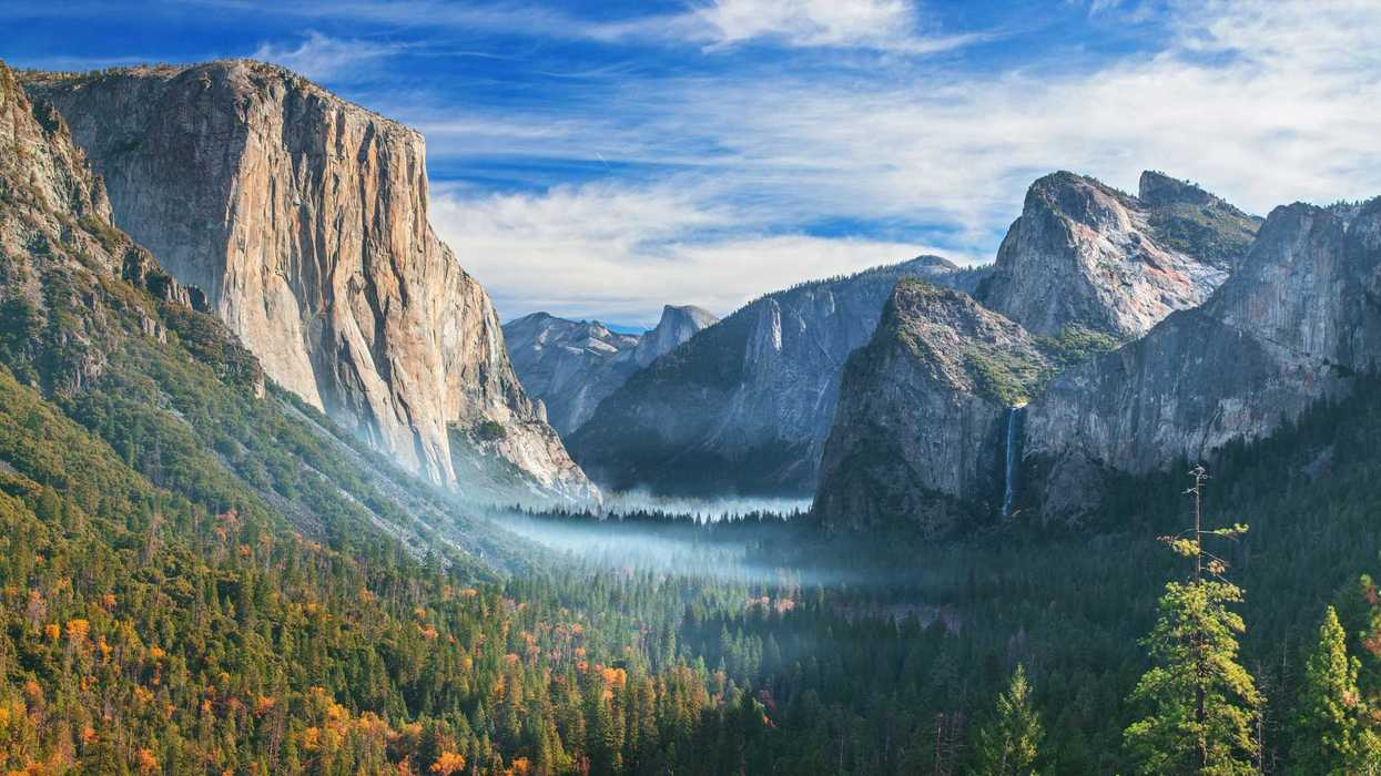 A scenic landscape of Yosemite National Park