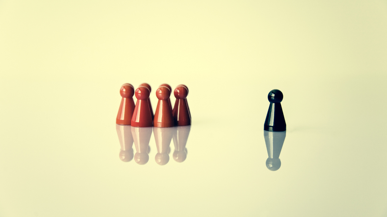 The Bureaucrat’s Dilemma When Dealing with a Charismatic Autocrat