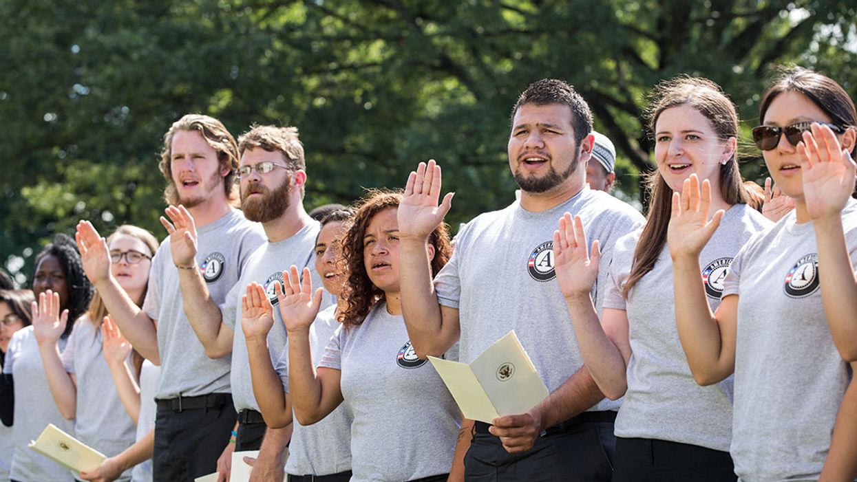 AmeriCorps volunteers