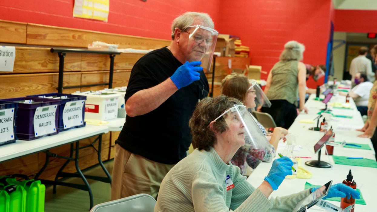 Bloomington, Indi., poll workers