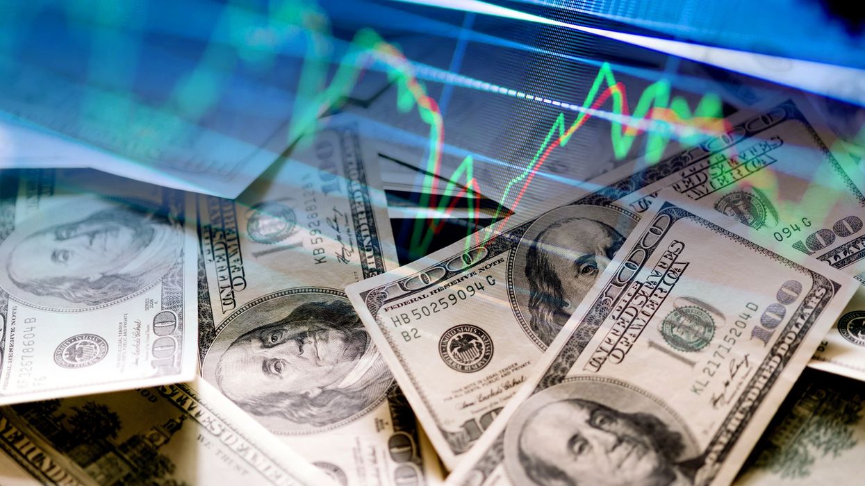 Cash and market graphs