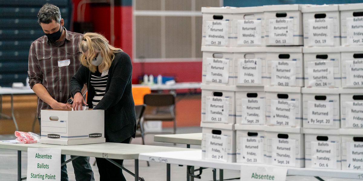 Counting absentee ballots in Wisconsin