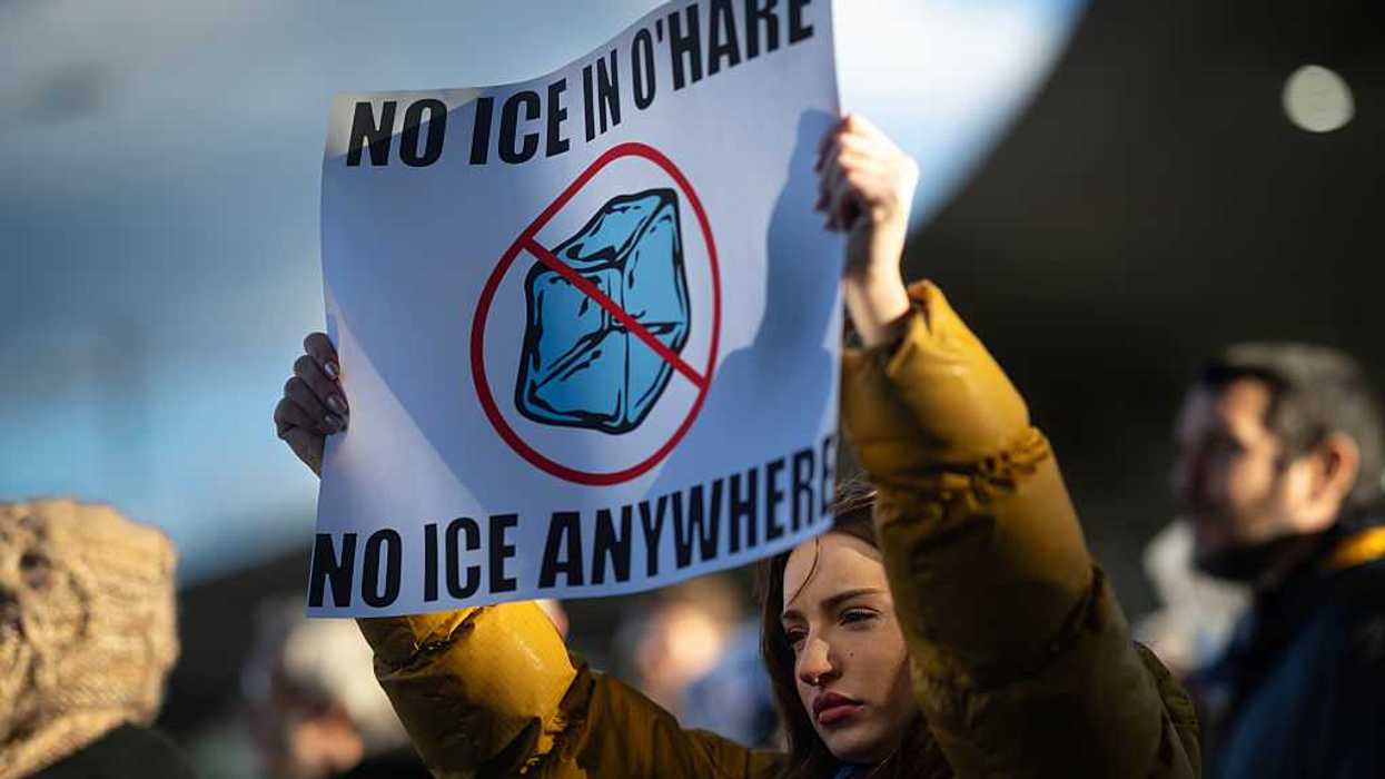 DHS Shutdown Becomes Democrats’ Leverage to Curb ICE Tactics after Minnesota Deaths