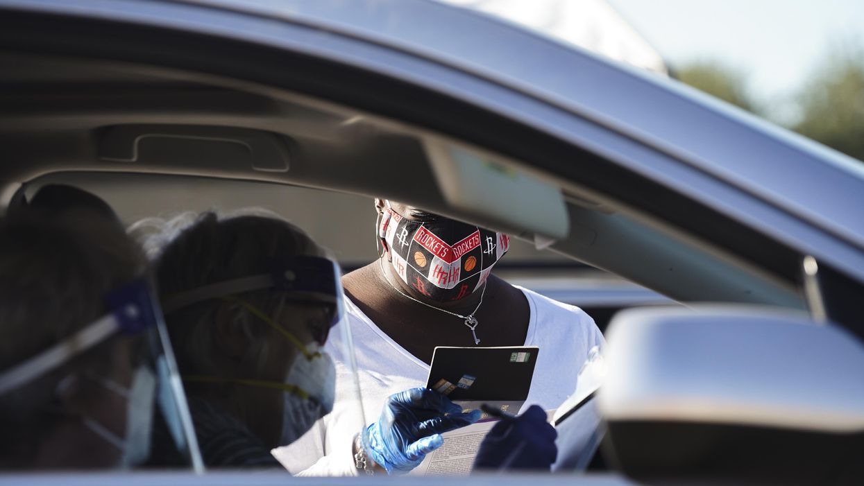 Drivee-thru voting in Texas