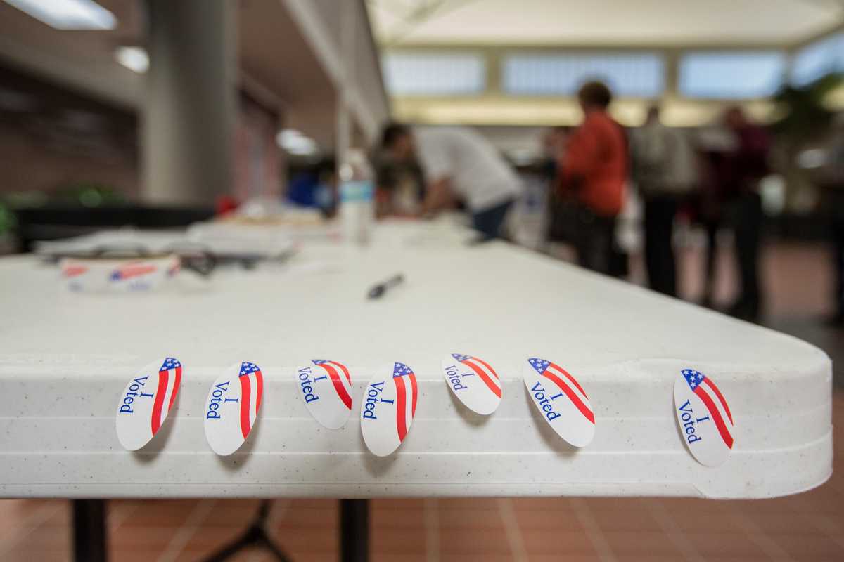 election, people voting