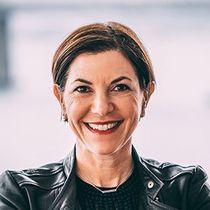 Lisa Kay Solomon
