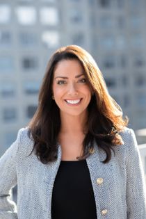 Claudia-Santi F. Fernandes