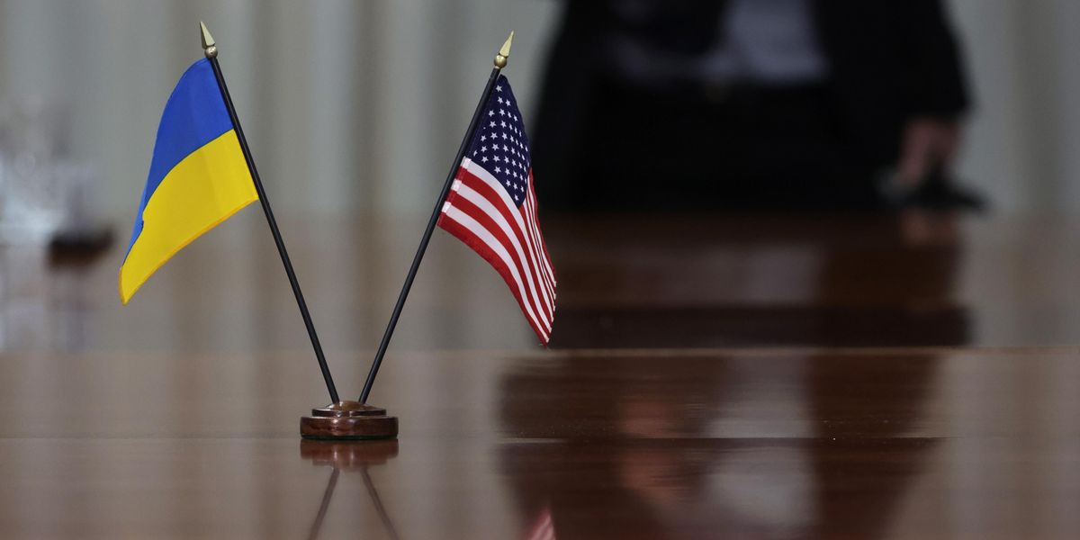 Flag of Ukraine alongside flag of United States