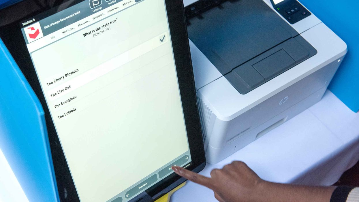 Georgia voting touchscreen