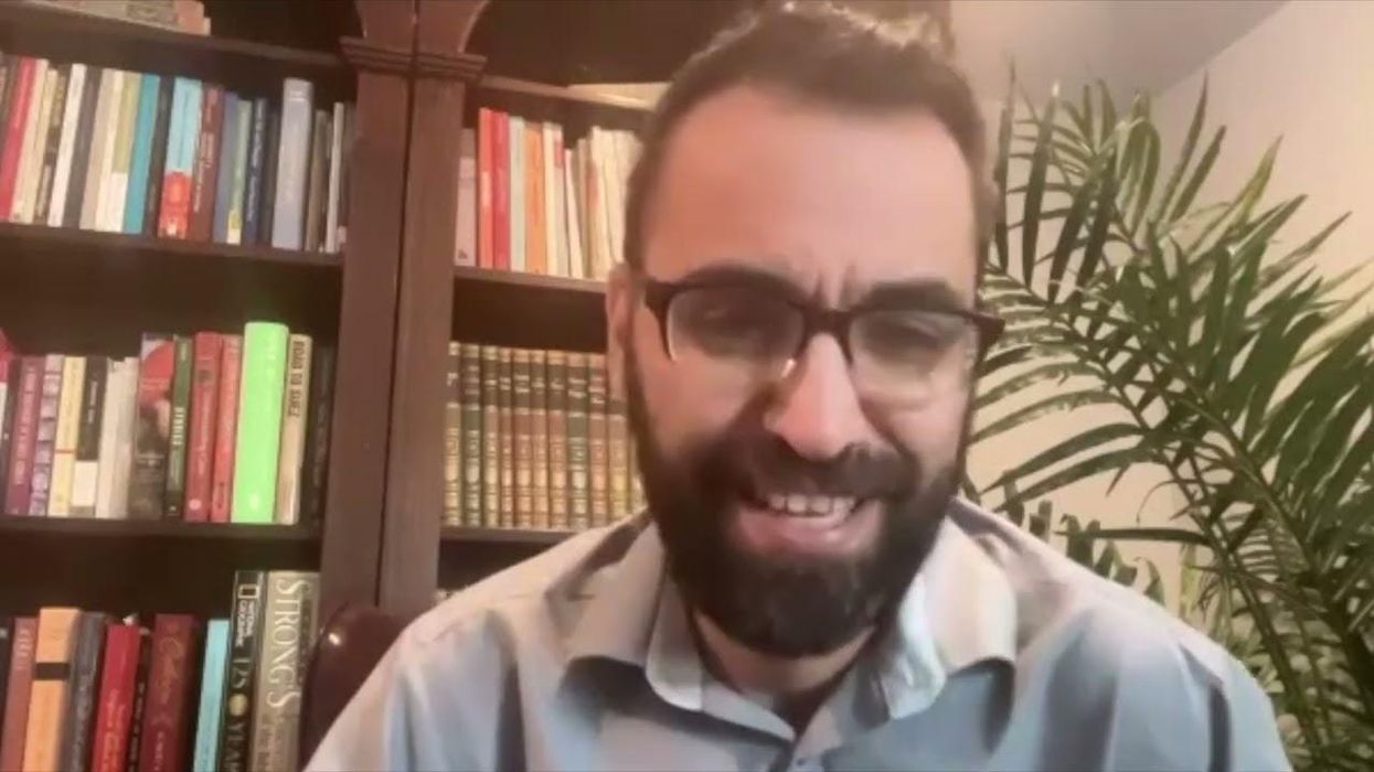 Video: Want to fight polarization? Take a vacation!