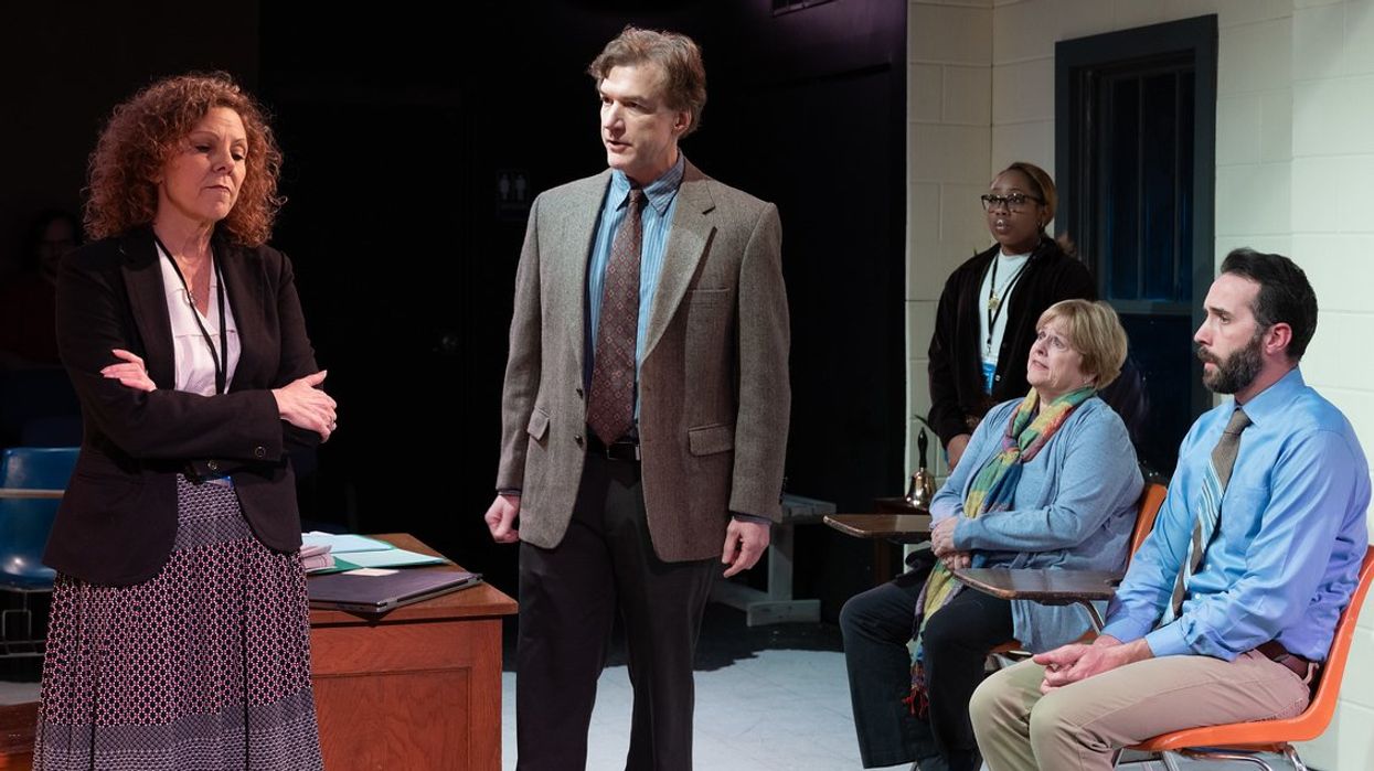 The role of theater in fostering constructive political dialogue