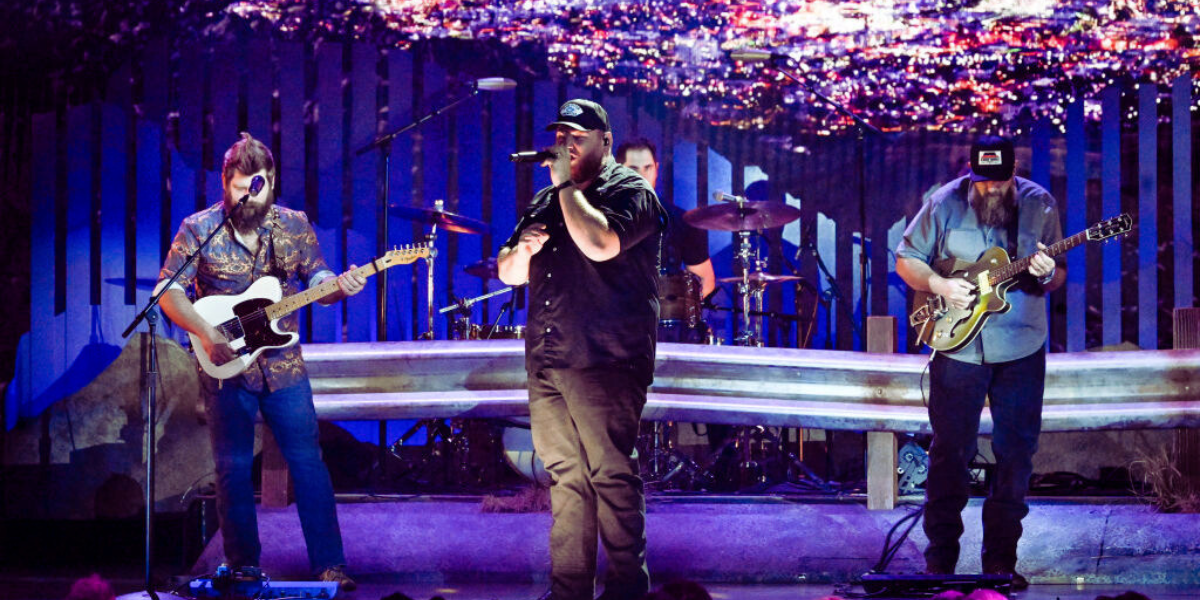 Luke Combs: The healing power of “The Great Divide”
