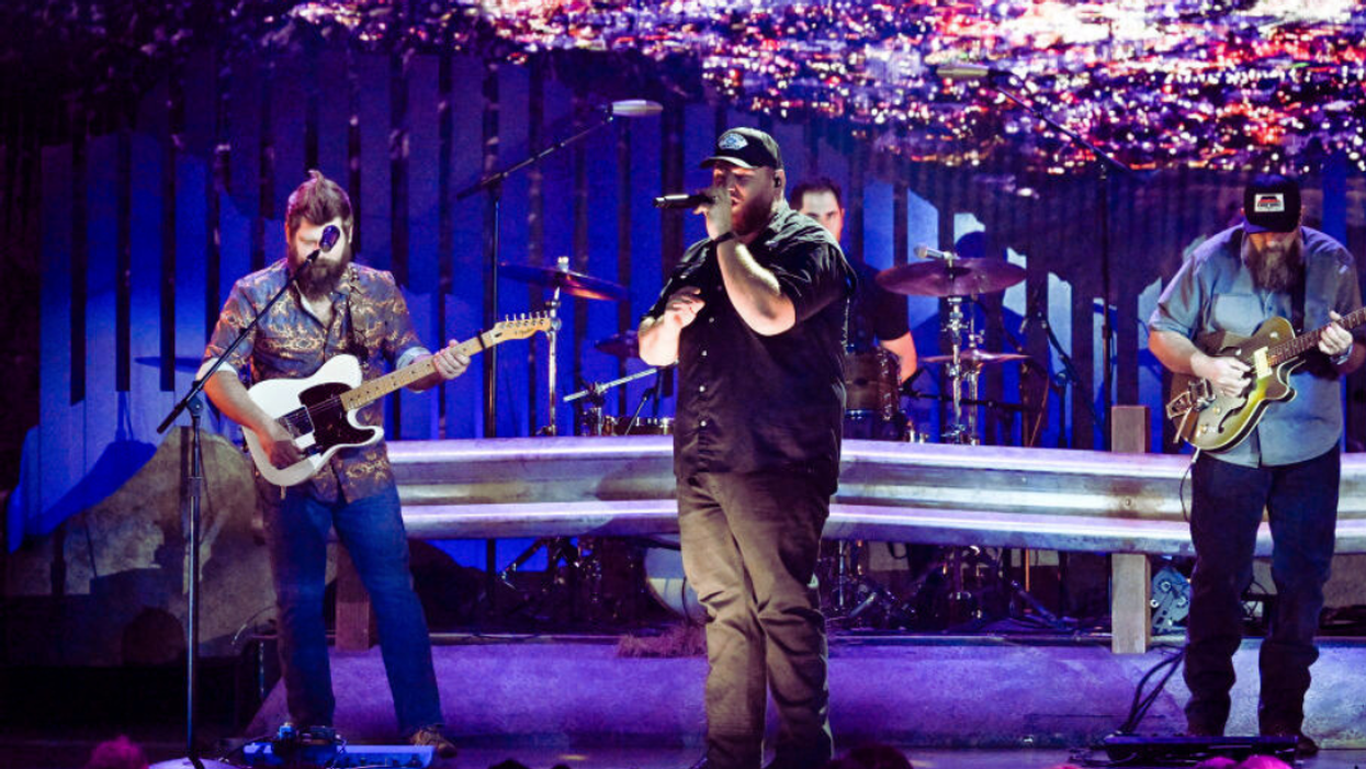 Luke Combs: The healing power of “The Great Divide”