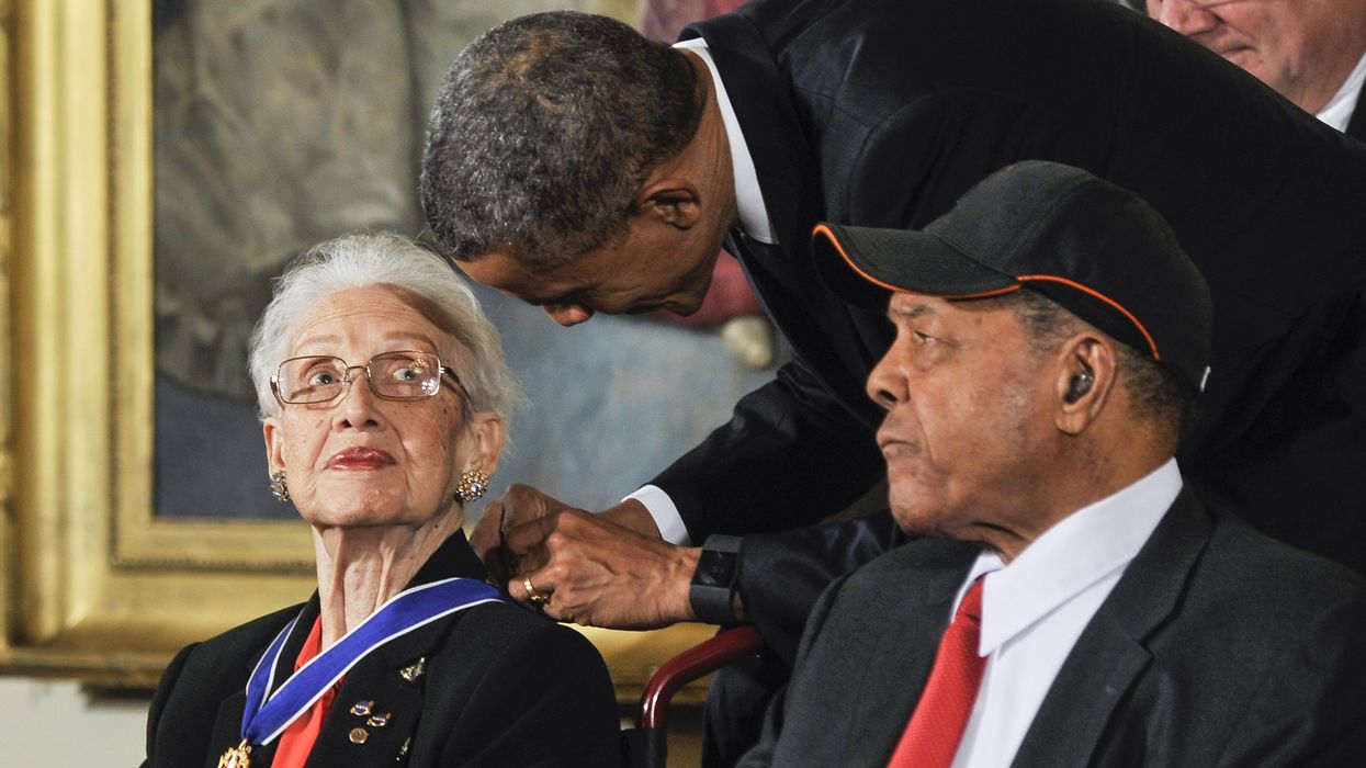 Katherine Johnson receives the Presidential Medal of Freedom from President Barack Obama