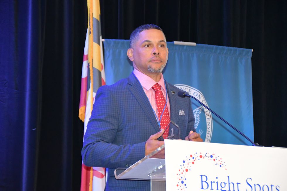 KingMakers of Oakland's Chris Chatmon accepts a committee choice awards