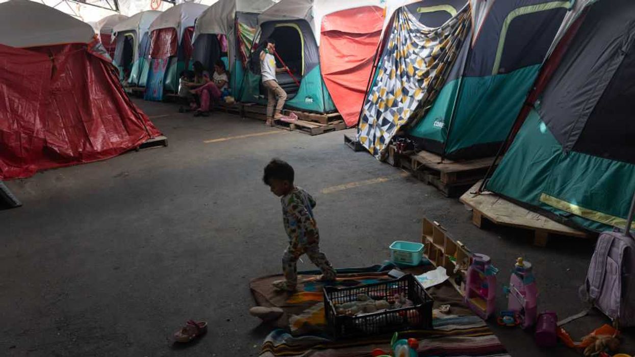 The Recipe for a Humanitarian Crisis: 600,000 Venezuelans Set to Be Returned to the “Mouth of the Shark”