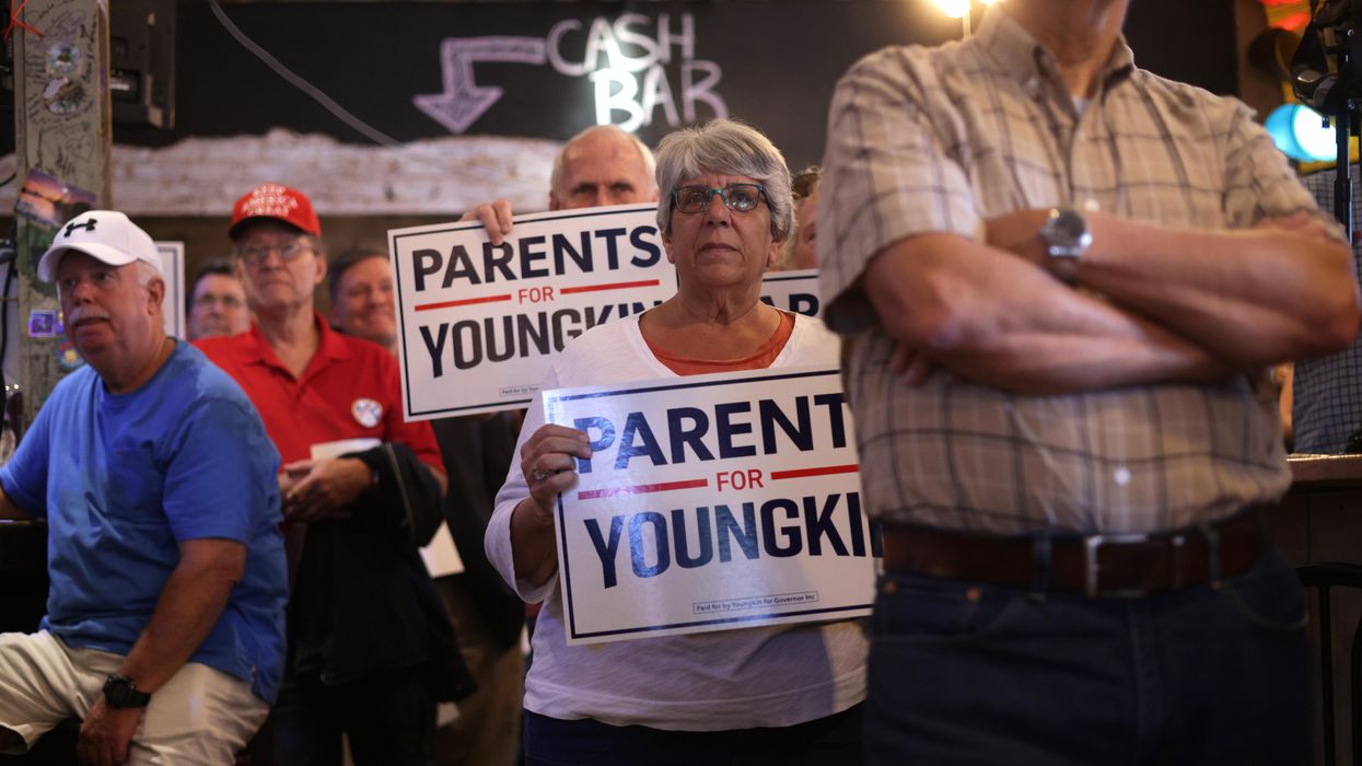 Parents rally for Glenn Youngkin in Virginia