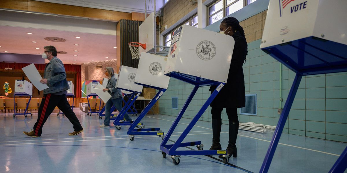 People voting in New York