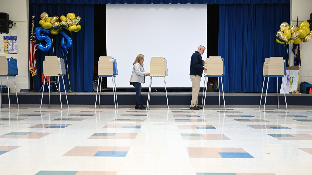 people voting