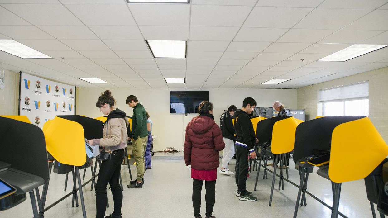 people voting