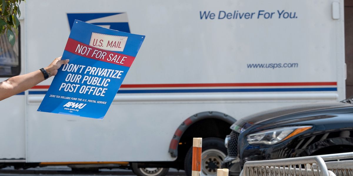 Protest supporting Postal Service