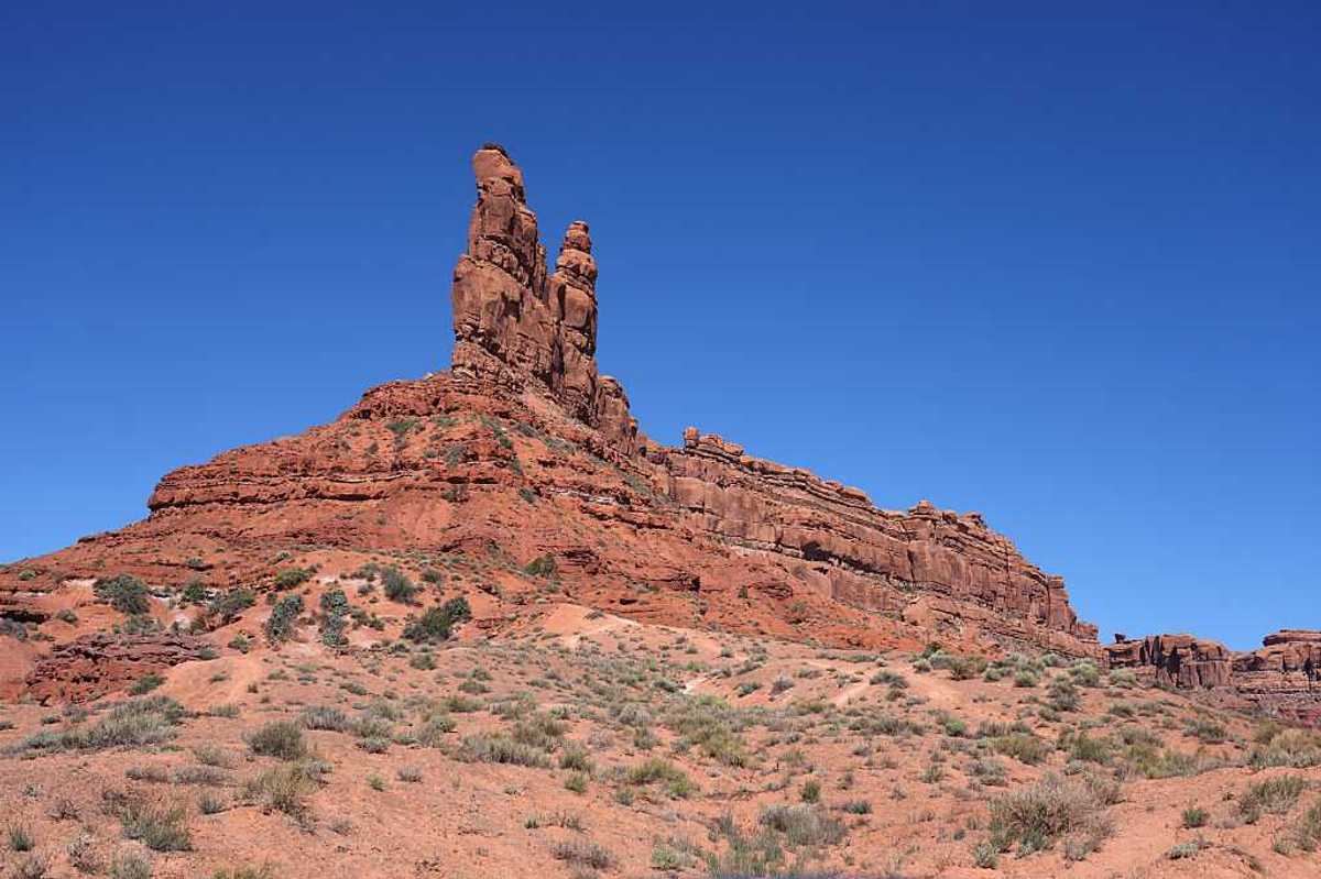 Red rock formations in the "Valley of the Gods."