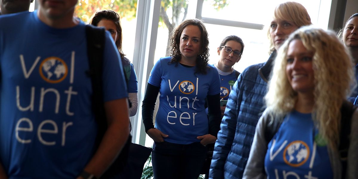 San Francisco food pantry volunteers