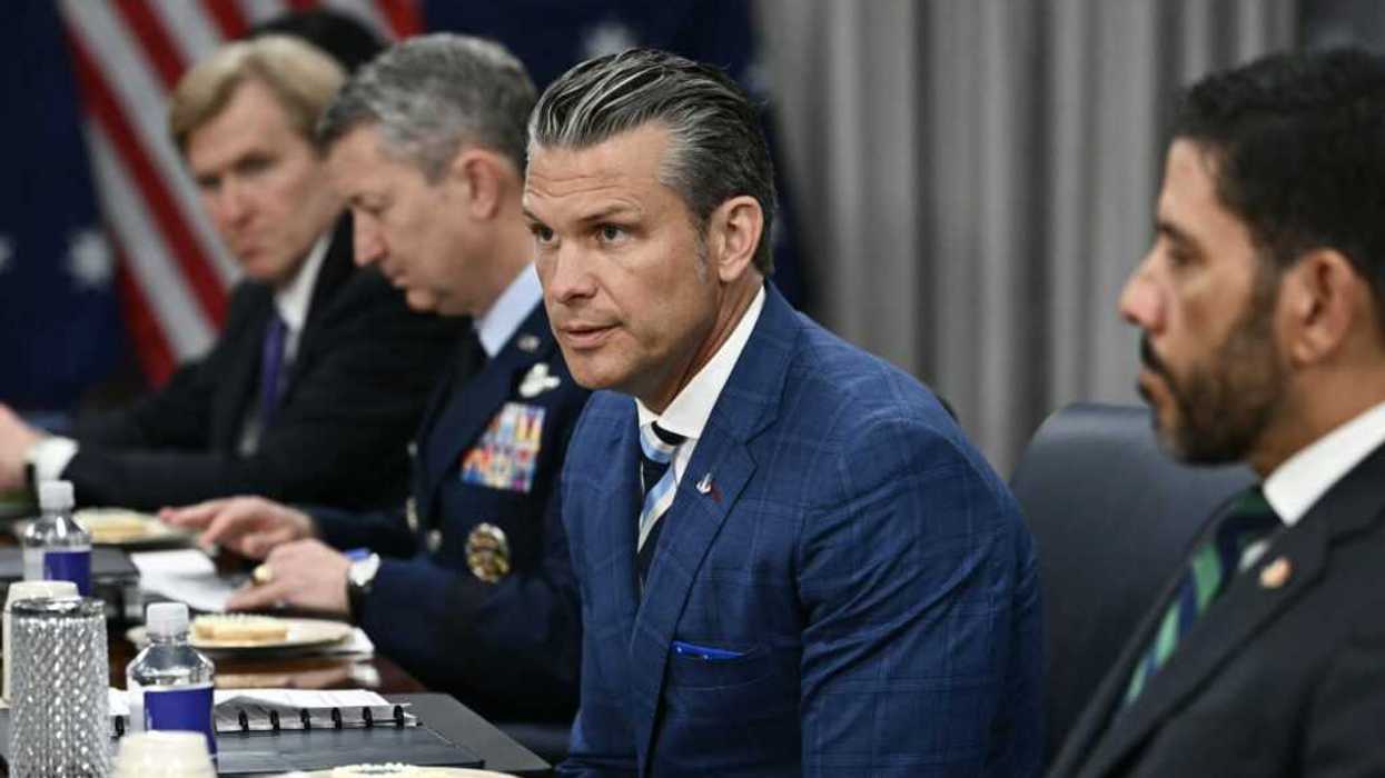 Fire Pete Hegseth to help GOP in midterms