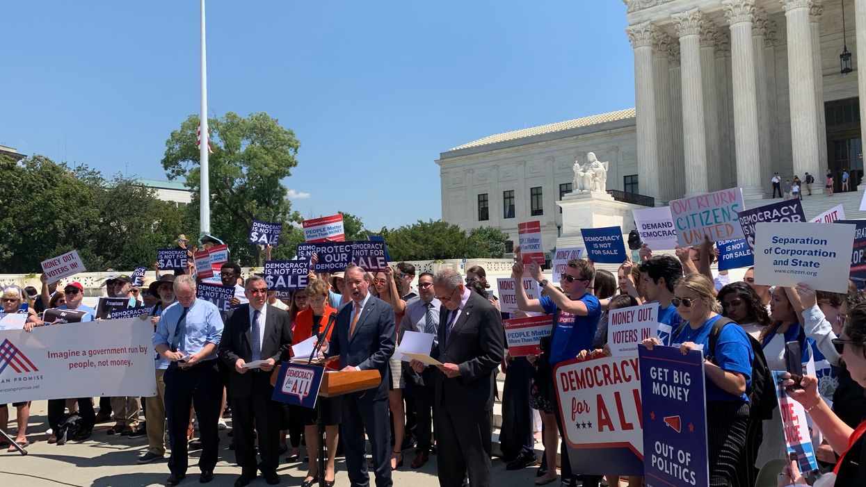 Senate Democrats unify behind altering the Constitution to curb campaign money