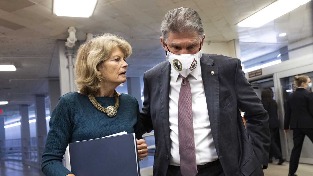 Sens. Lisa Murkowski and Joe Manchin