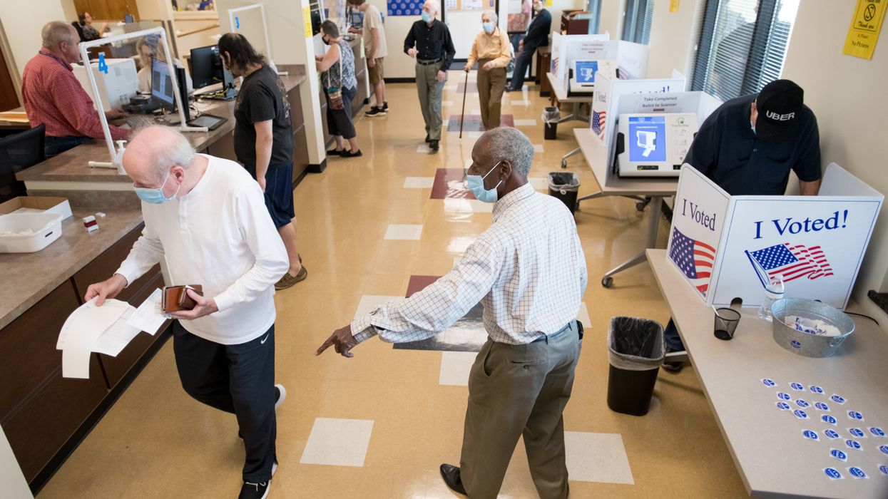 South Carolina poll workers