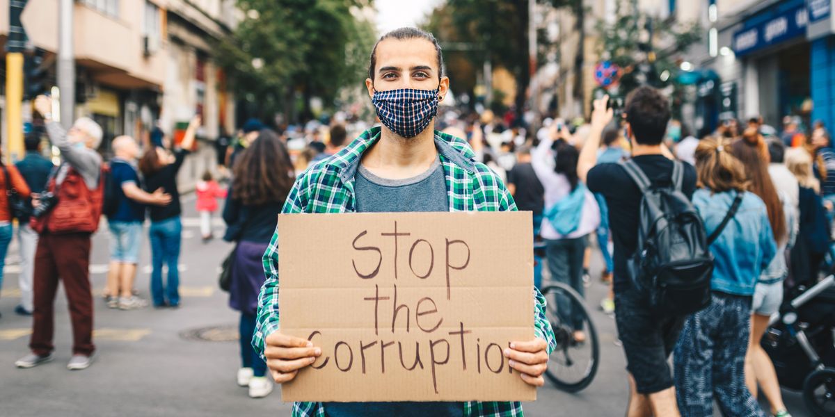 Corruption Break Ending corruption requires a 100 percent commitment