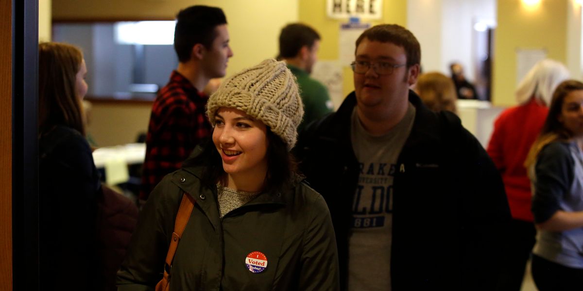 students voting