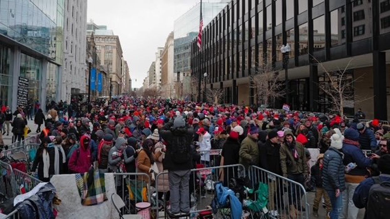 Trump fans brave frigid temperatures to cheer his second inauguration
