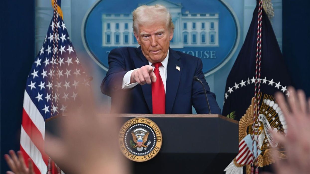 Don’t get distracted, stupid!