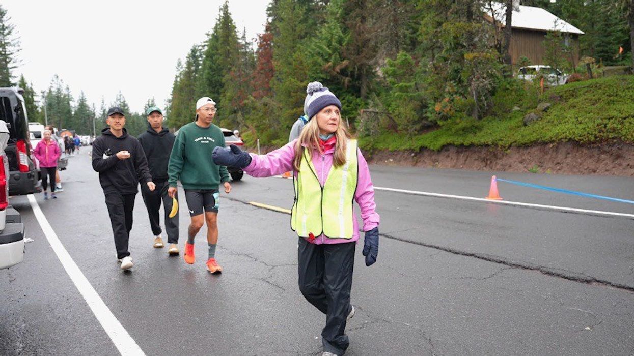 Volunteer helping at the race
