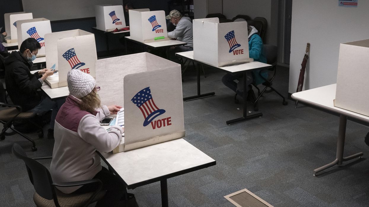 Voters in Vancouver, Wash.