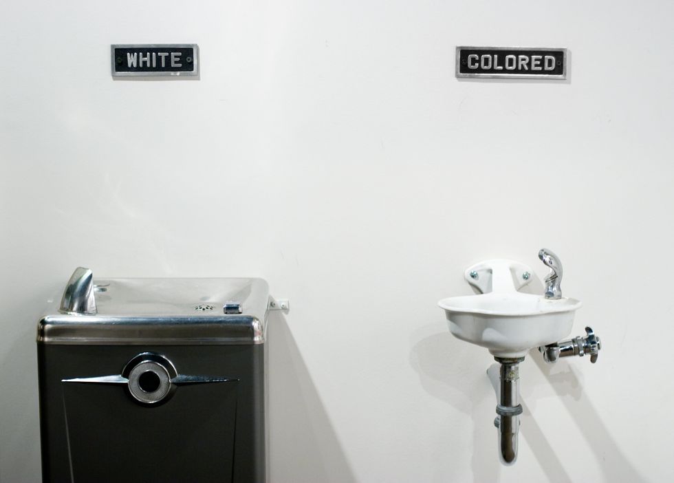 white and colored sinks